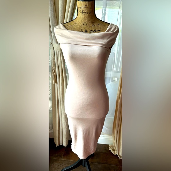 Blanc Bodycon Off The Shoulder Midi Dress - Picture 1 of 8